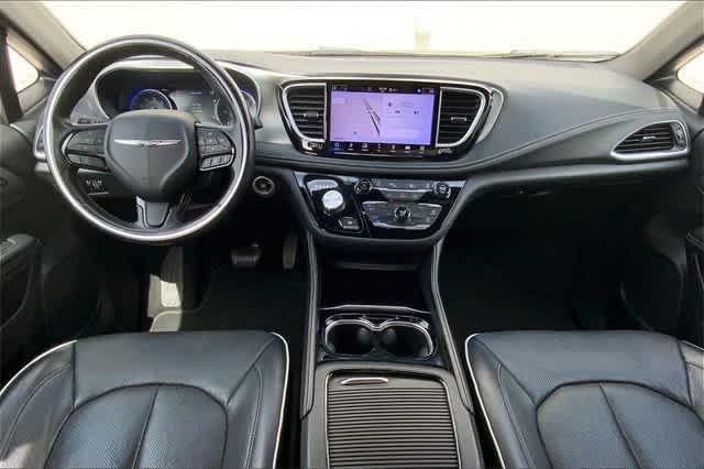used 2021 Chrysler Pacifica car, priced at $31,229
