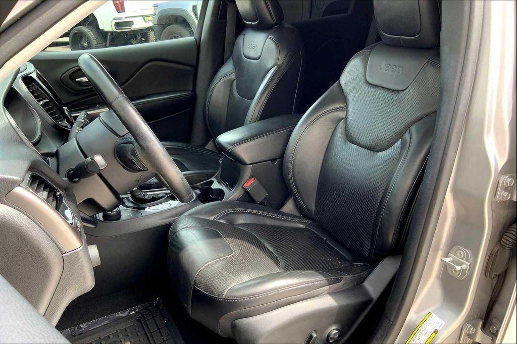 used 2019 Jeep Cherokee car, priced at $16,734