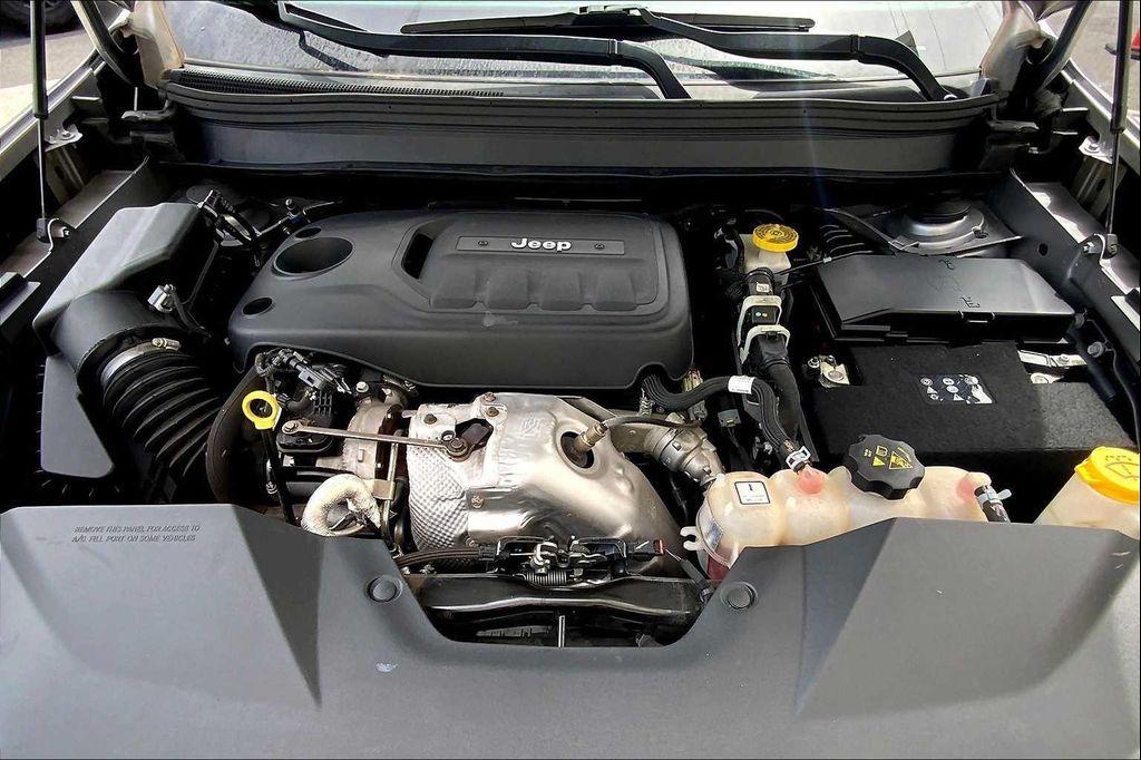 used 2019 Jeep Cherokee car, priced at $16,734