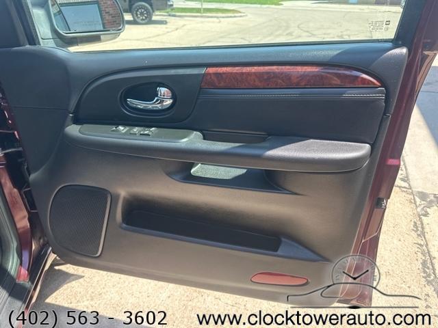 used 2007 GMC Envoy car, priced at $5,000