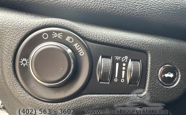 used 2015 Chrysler 200 car, priced at $10,000