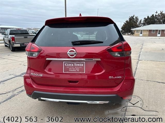 used 2017 Nissan Rogue car