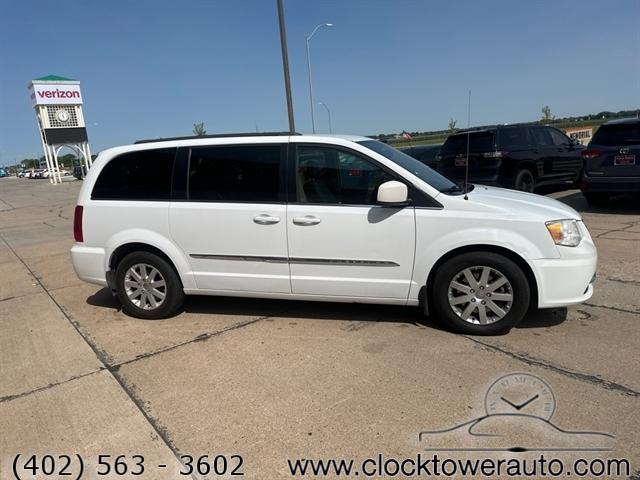 used 2015 Chrysler Town & Country car