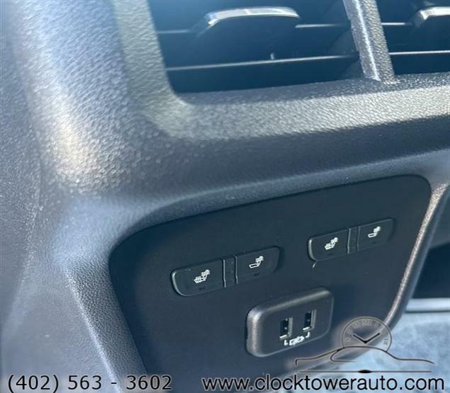 used 2021 Chevrolet Equinox car, priced at $24,000