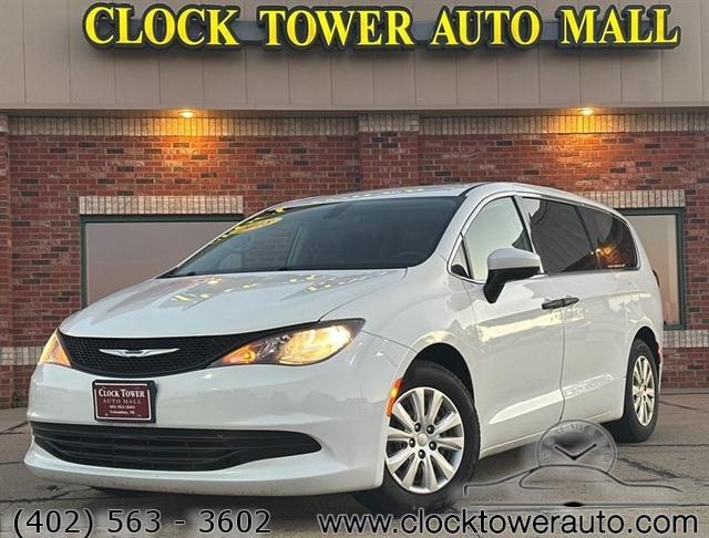 used 2018 Chrysler Pacifica car, priced at $12,000