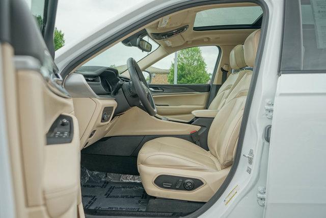 used 2022 Jeep Grand Cherokee car, priced at $34,991