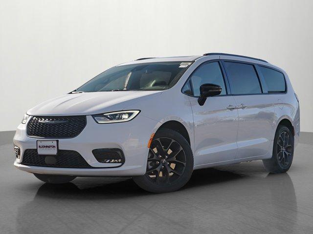 new 2025 Chrysler Pacifica car, priced at $50,690