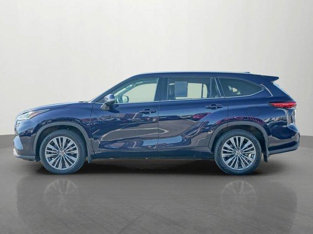 used 2020 Toyota Highlander car, priced at $30,991