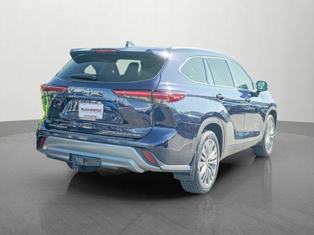 used 2020 Toyota Highlander car, priced at $30,991