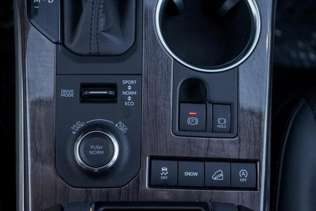 used 2020 Toyota Highlander car, priced at $30,991