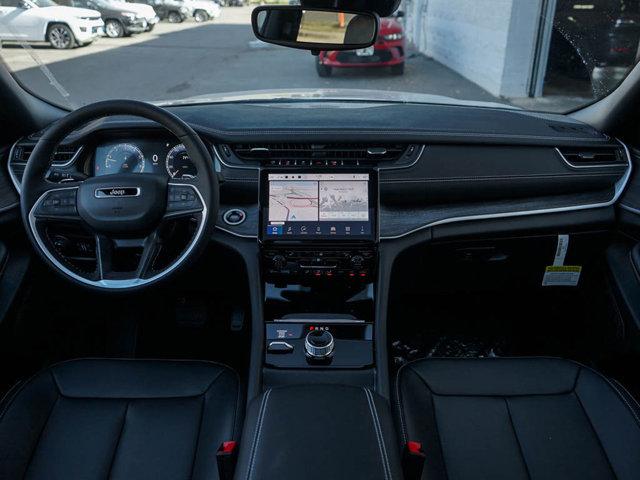 new 2025 Jeep Grand Cherokee car, priced at $44,495