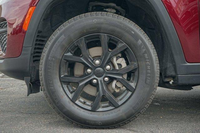 used 2024 Jeep Grand Cherokee car, priced at $40,500