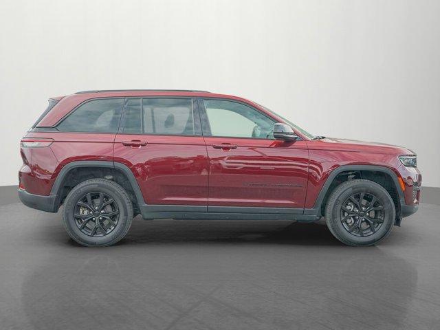 used 2024 Jeep Grand Cherokee car, priced at $40,500