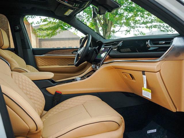 new 2025 Jeep Grand Cherokee L car, priced at $58,995