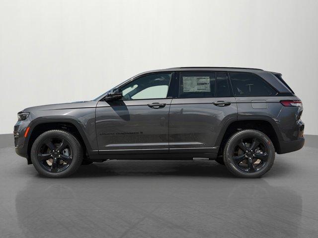 new 2025 Jeep Grand Cherokee car, priced at $53,455