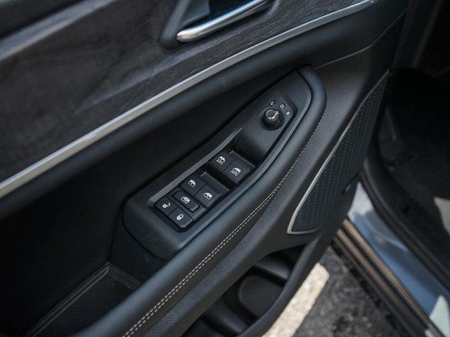 new 2025 Jeep Grand Cherokee car, priced at $45,995