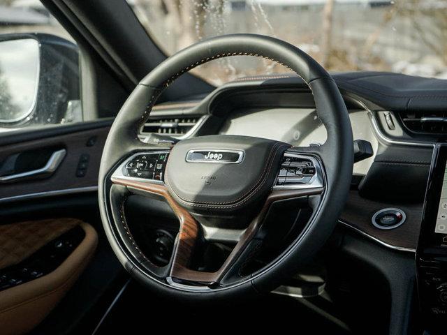 new 2025 Jeep Grand Cherokee car, priced at $59,355