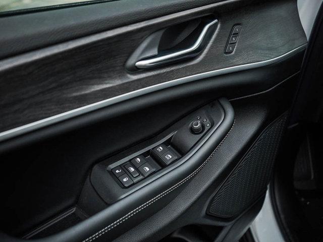 new 2025 Jeep Grand Cherokee L car, priced at $48,611