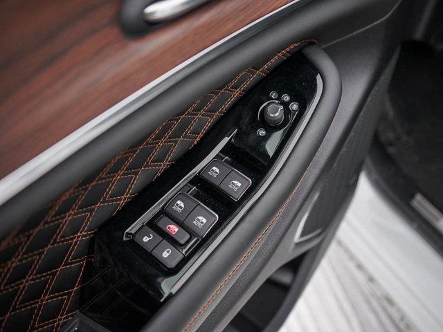 new 2025 Jeep Grand Cherokee car, priced at $56,995