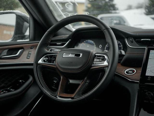 new 2025 Jeep Grand Cherokee car, priced at $56,995