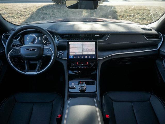 new 2025 Jeep Grand Cherokee car, priced at $43,995