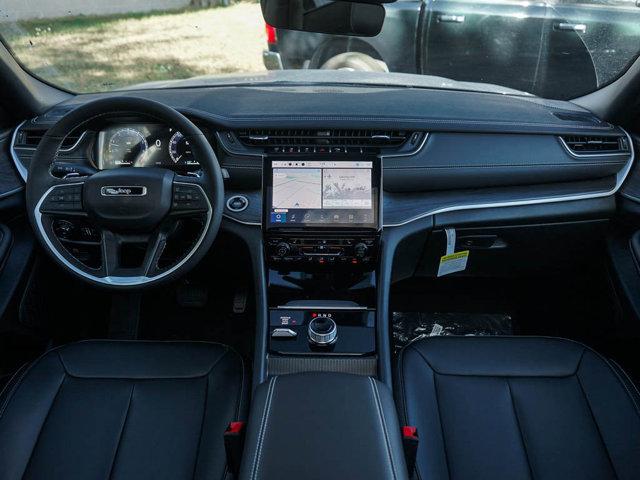 new 2025 Jeep Grand Cherokee car, priced at $44,551