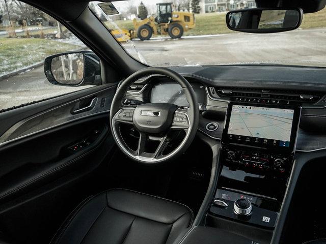 new 2025 Jeep Grand Cherokee car, priced at $41,995