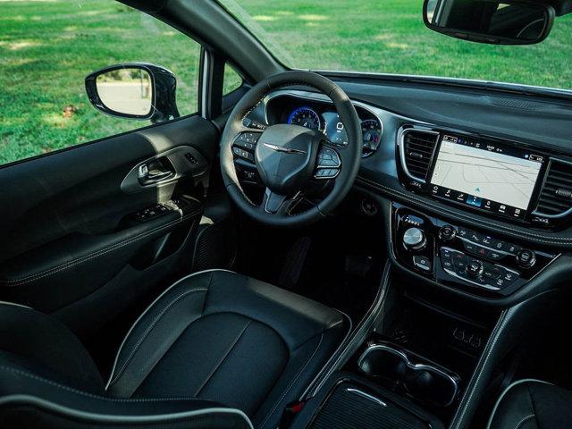 new 2025 Chrysler Pacifica car, priced at $50,972