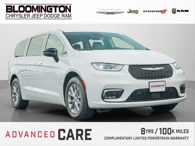 used 2024 Chrysler Pacifica car, priced at $41,591
