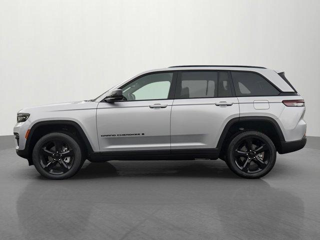 new 2025 Jeep Grand Cherokee car, priced at $50,530