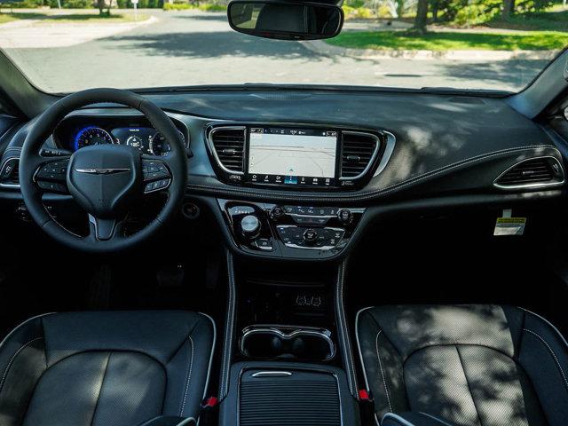 new 2025 Chrysler Pacifica car, priced at $49,776