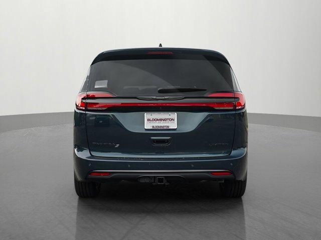 new 2025 Chrysler Pacifica car, priced at $49,776