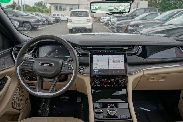 used 2022 Jeep Grand Cherokee car, priced at $32,991