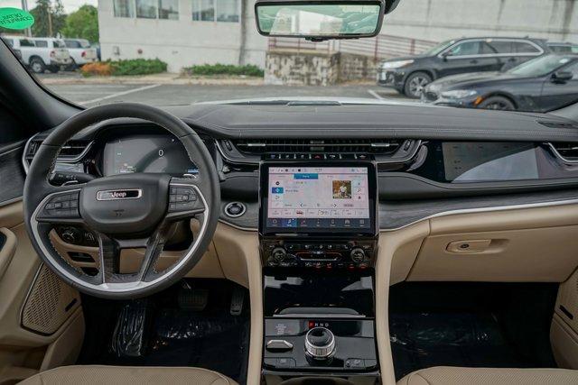 used 2022 Jeep Grand Cherokee car, priced at $31,591
