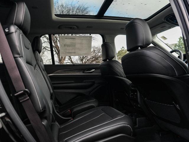 new 2025 Jeep Grand Cherokee L car, priced at $48,995