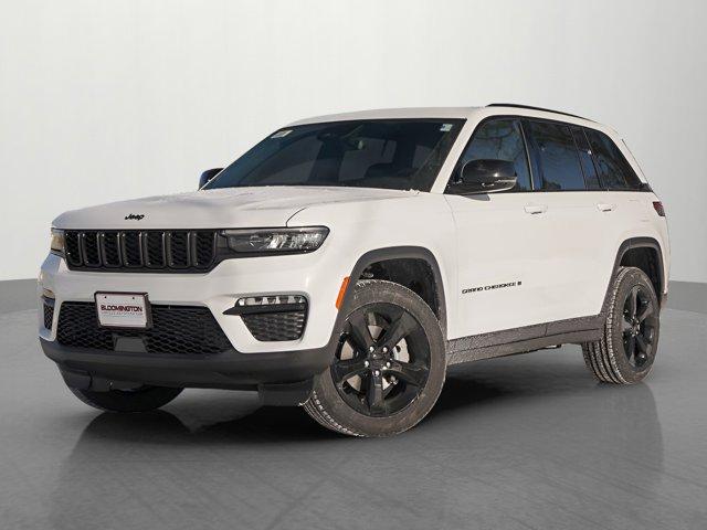 new 2025 Jeep Grand Cherokee car, priced at $45,995