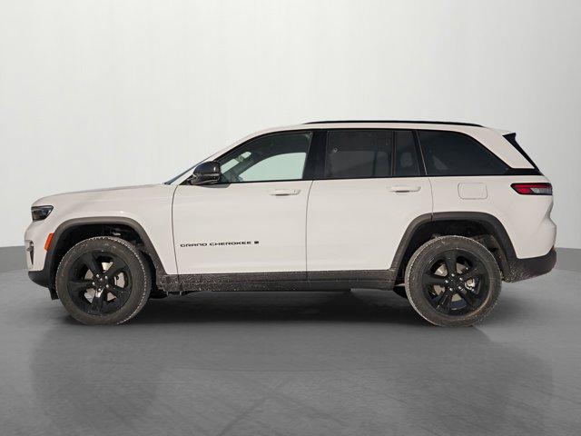 new 2025 Jeep Grand Cherokee car, priced at $45,995