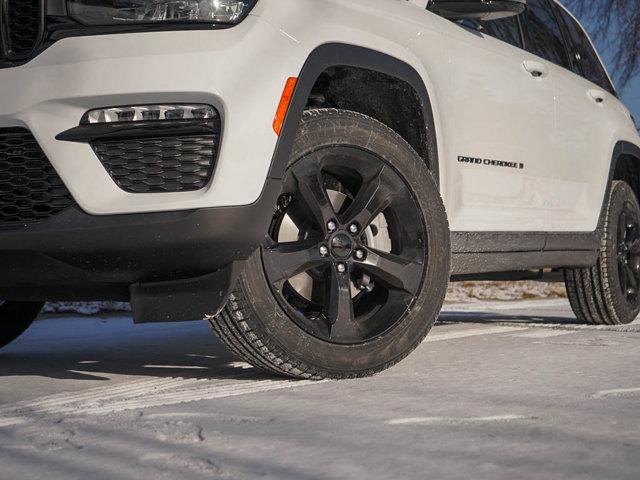 new 2025 Jeep Grand Cherokee car, priced at $45,995