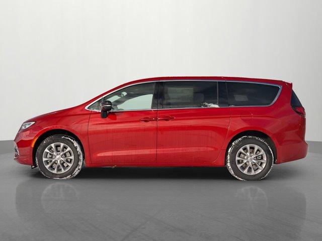 new 2025 Chrysler Pacifica car, priced at $44,635