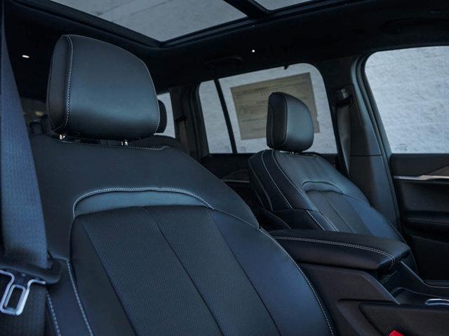 new 2025 Jeep Grand Cherokee car, priced at $51,696
