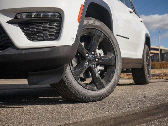 new 2025 Jeep Grand Cherokee car, priced at $51,696