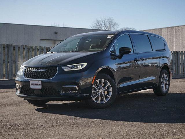 new 2025 Chrysler Pacifica car, priced at $46,530