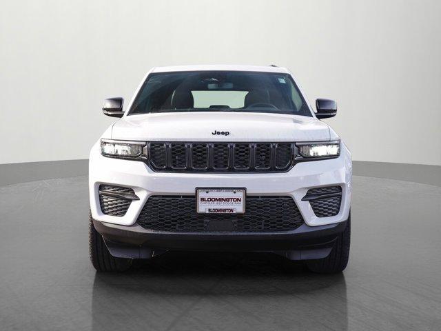 new 2024 Jeep Grand Cherokee car, priced at $40,995