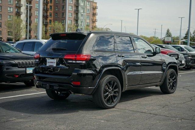 used 2022 Jeep Grand Cherokee WK car, priced at $32,991