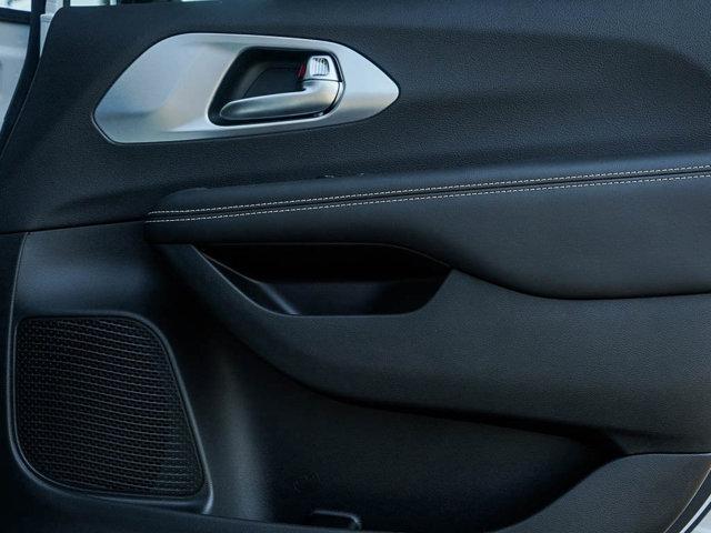new 2025 Chrysler Pacifica car, priced at $50,959