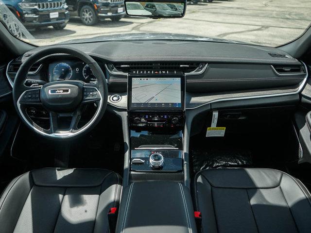 new 2025 Jeep Grand Cherokee car, priced at $50,556