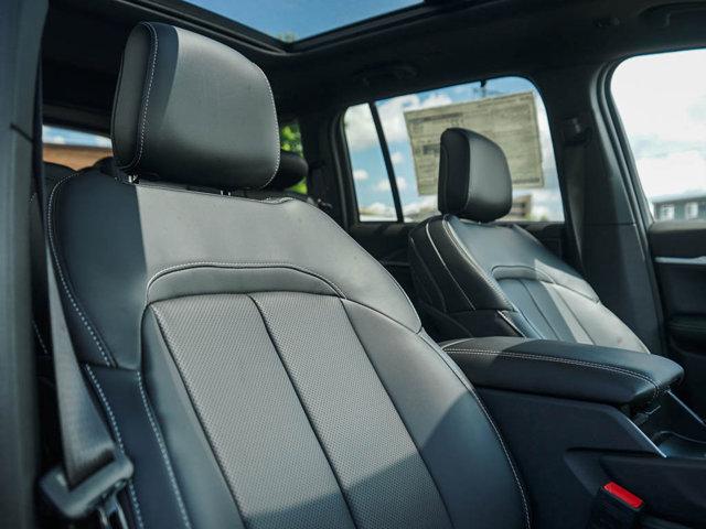 new 2025 Jeep Grand Cherokee car, priced at $50,556