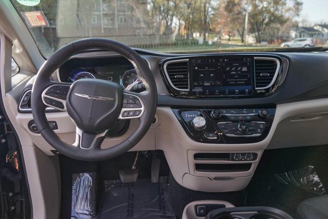 used 2024 Chrysler Pacifica car, priced at $30,991