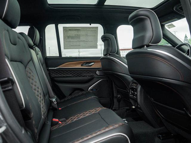 new 2025 Jeep Grand Cherokee car, priced at $70,425