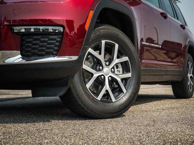 new 2025 Jeep Grand Cherokee L car, priced at $43,995